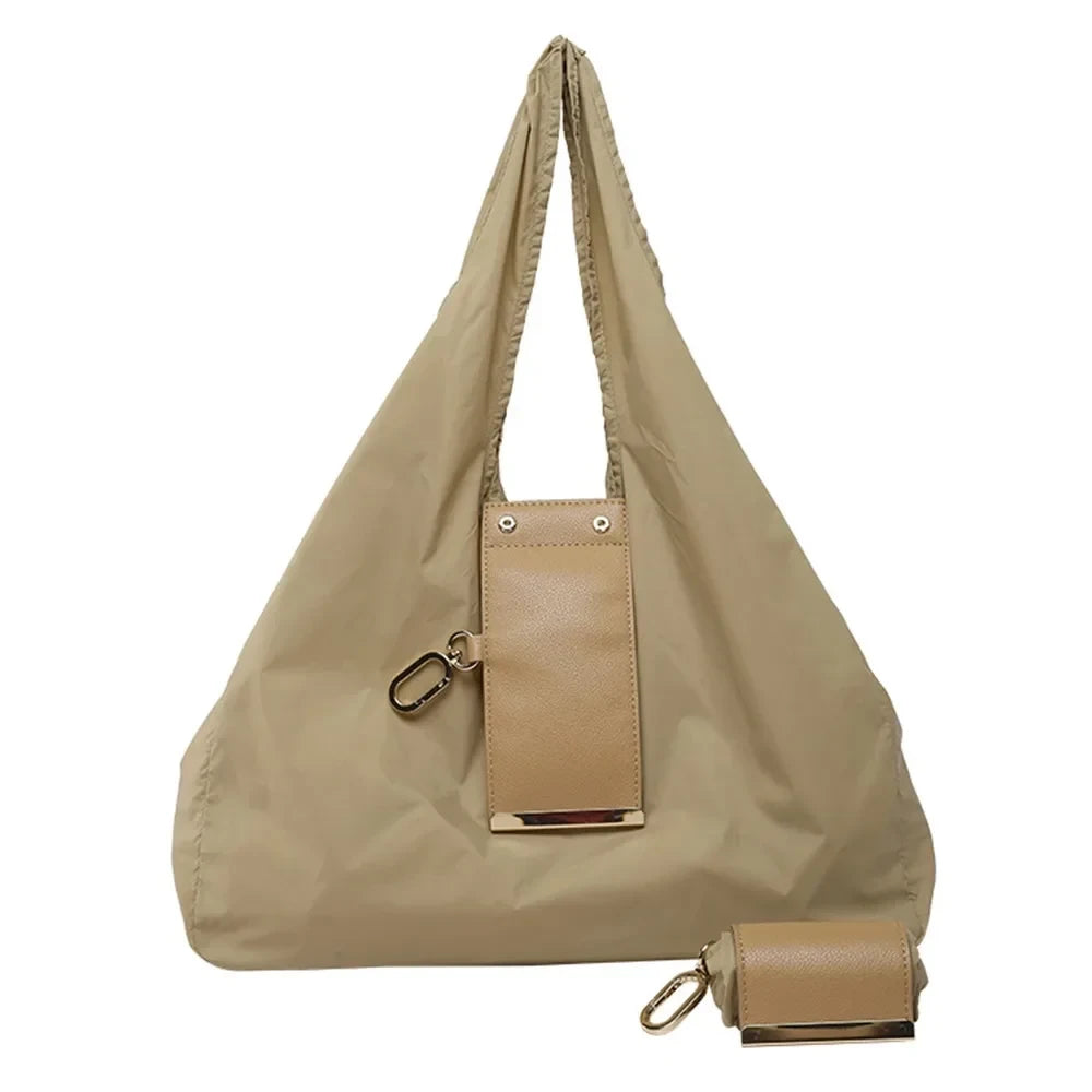 Bolsa de compras plegable con llavero